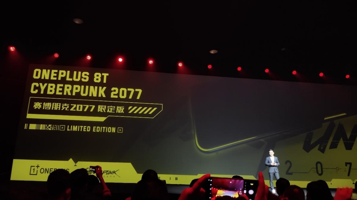 OnePlus випустить смартфон в стилі Cyberpunk 2077 / фото cnbeta.com OnePlus випустить смартфон в стилі Cyberpunk 2077 / фото cnbeta.com