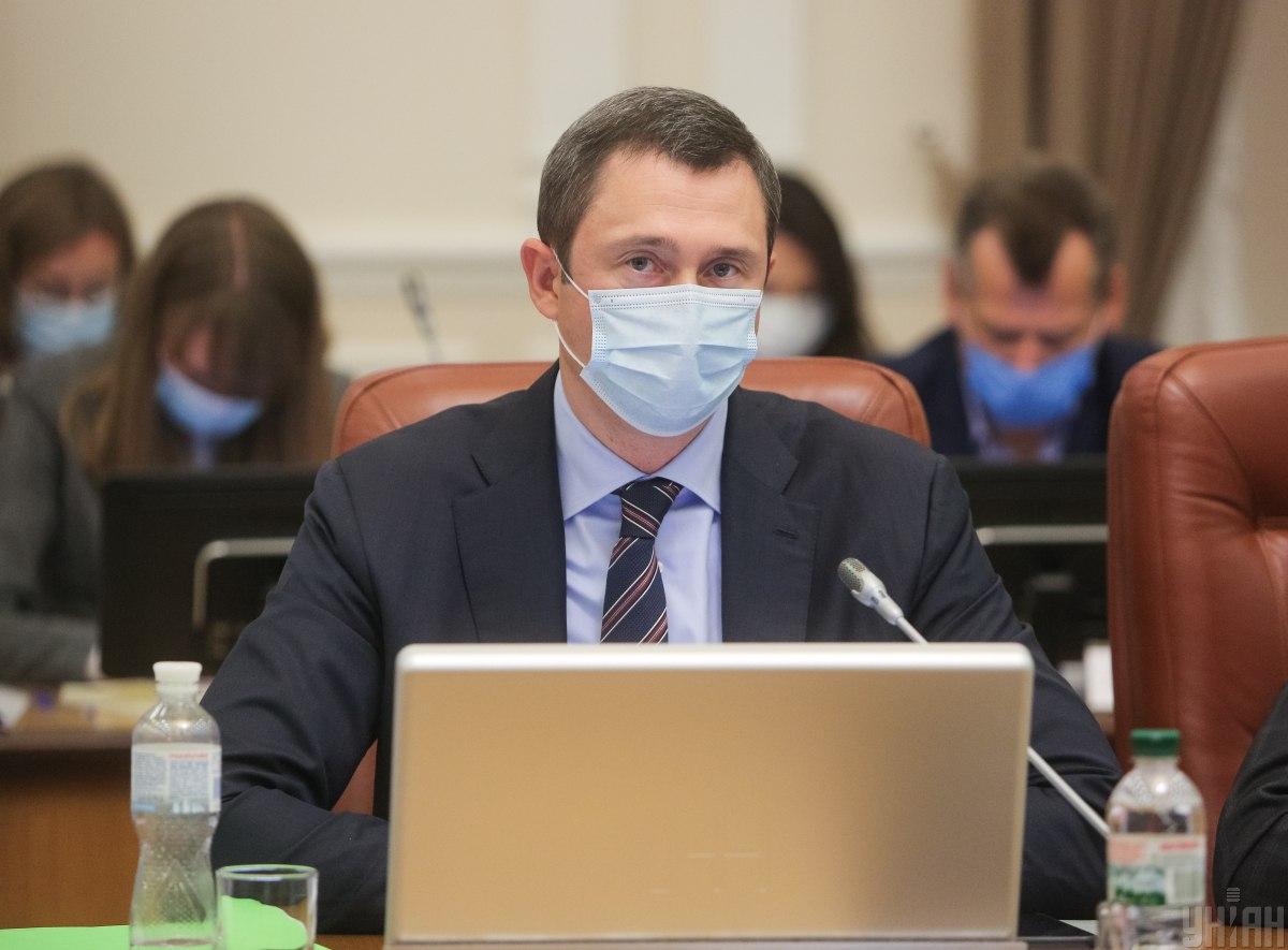 Міністра розвитку громад Чернишова звільнили з посади: він може очолити "Нафтогаз" / фото УНІАН Міністра розвитку громад Чернишова звільнили з посади: він може очолити "Нафтогаз" / фото УНІАН