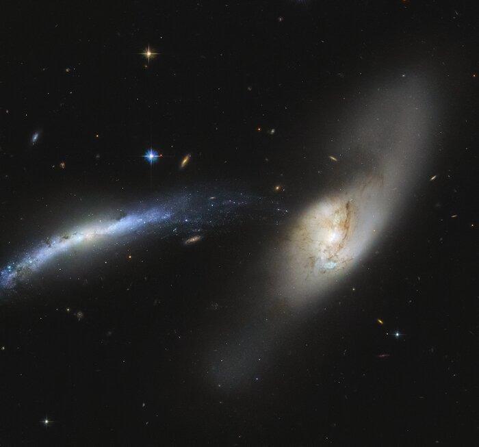 Галактичний смерч / фото ESA / Hubble & NASA, SDSS, J. Dalcanton Галактичний смерч / фото ESA / Hubble & NASA, SDSS, J. Dalcanton