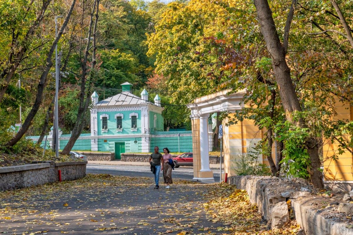 Сьогодні в Києві - приємна м'яка осінь / фото УНІАН Сьогодні в Києві - приємна м'яка осінь / фото УНІАН