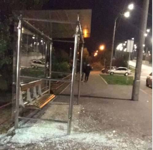 З місця інциденту велосипедист утік / скріншот відео З місця інциденту велосипедист утік / скріншот відео