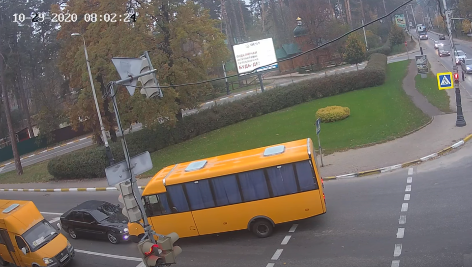 Дівчину госпіталізували / скріншот відео Дівчину госпіталізували / скріншот відео