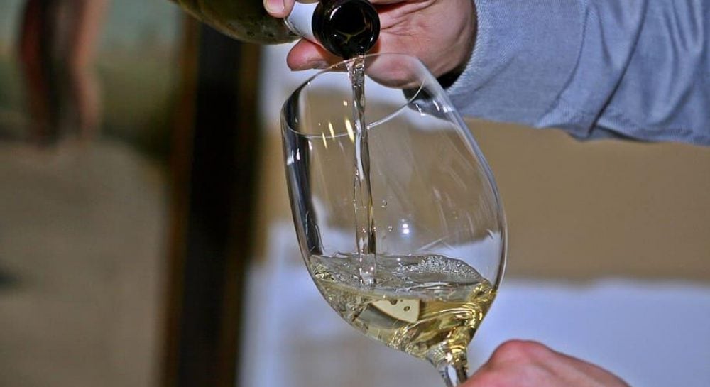 Домашнее белое вино из винограда: простой пошаговый рецепт
