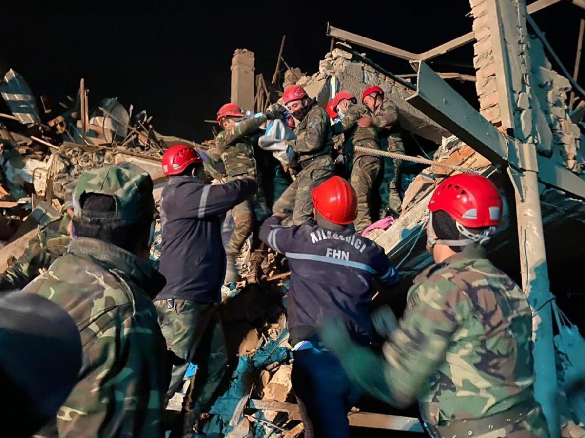 Спасательная операция мчс. Спасательные операции МЧС. Спасательные операции Азербайджан. Фото спасательной операции.