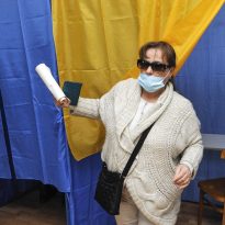 В ЦИК объяснили, влияет ли карантин выходного дня на повторное голосование