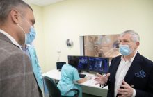 Понад 1 млрд грн інвестицій, 500 робочих місць: мер Кличко відвідав новий корпус надсучасної клініки