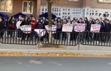 В Бахмуте "Оппозиционный Блок" вышел с пикетом против "гастролеров" в списках ОПЗЖ