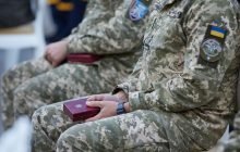 В Киеве при участии президента состоялась церемония присвоения почетных наименований воинским частям ВСУ, Нацгвардии и ГПСУ (фоторепортаж)