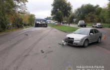 В Запорожье перевернулась маршрутка, есть пострадавшие (фото)