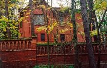 У Росії затримали узбека за розмову по відеозв'язку біля дачі Сталіна