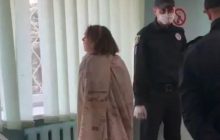 Жінку, яка відрізала голову своїй доньці на Харківщині, відправили у психлікарню