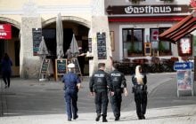 В Германии мужчина с ножом ранил пять человек - его задержала полиция