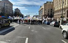 Інвестори неплатоспроможного банку “Аркада” перекрили Хрещатик (фоторепортаж, відео)