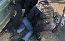 У Дніпрі троє чоловіків відвезли іншого до лісу, роздягнули та вбили (фото, відео)