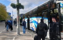 Поліція у Києві затримала два автобуси з підозрілими виборцями із Житомирщини (фото)