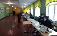 На дільниці у Чернігові стався конфлікт через спостерігачів, які намагалися подивитись бюлетені