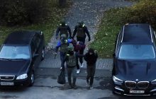 Силовой разгон марша в Минске: ОМОН стреляет и бросает гранаты в людей (видео)