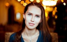 Відрізав палець, щоб забезпечити алібі: в Росії вбили викладачку та модель (фото)