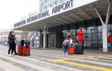 В аэропорту Запорожье вандалы начали ломать новый терминал