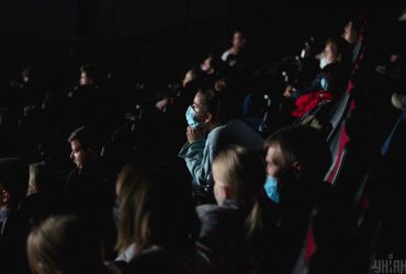 Із законопроекту про англійську мову прибрали скандальну норму про дубляж кіно