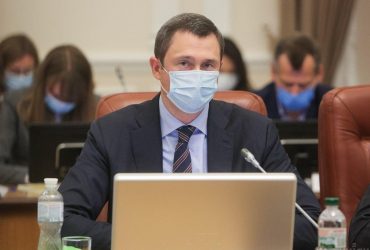 Міністра розвитку громад Чернишова звільнили з посади: він може очолити Нафтогаз