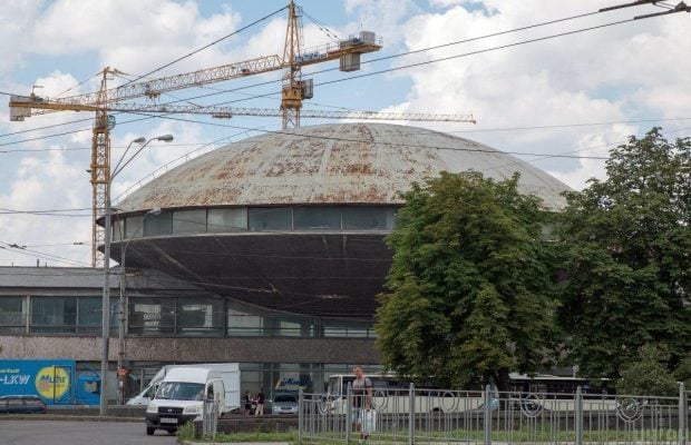 Легендарну "тарілку" на Либідській внесли до реєстру пам'яток архітектури