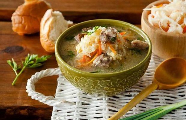 Ситні і прості рецепти на День захисника України: капусняк, бограч і куліш