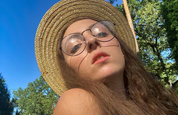 "Треба простіше": дочка Полякової опублікувала фото з хлопцем та нарвалася на критику