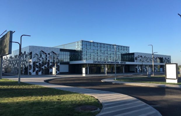 SkyUp запланувала на весну-літо запуск авіарейсів із Запоріжжя до Батумі, Ларнаки і Праги