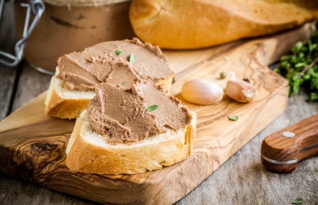Ніжний паштет з курячої печінки: як приготувати смачну закуску