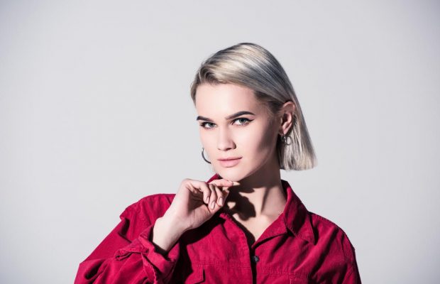 Названа модна сукня, яка стала хітом серед блогерів