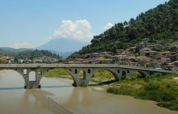 Український мандрівник-документаліст покаже, як проїхати Європу на автомобілі