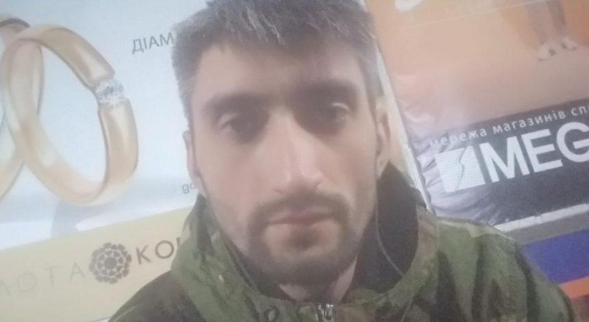 "Топазе, дай команду": зірку "антимайдану" затримали у метро Харкова, в мережі відреагували з іронією