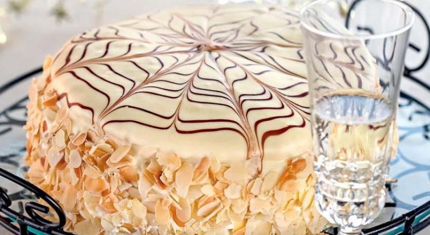 Изысканный торт "Эстерхази": как приготовить легендарный десерт