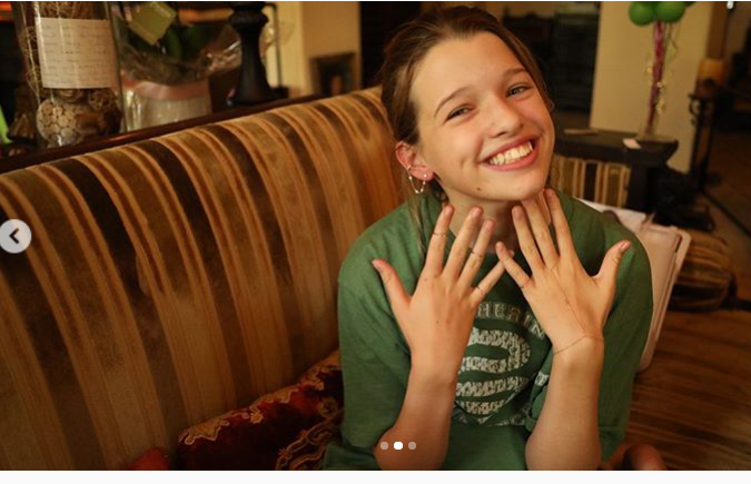 Старшій доньці акторки виповнилось 13 років \ instagram.com/millajovovich/ Старшій доньці акторки виповнилось 13 років \ instagram.com/millajovovich/