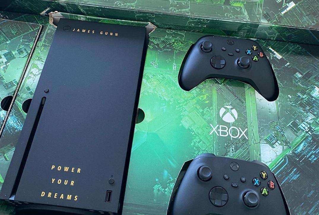 Іменна консоль Xbox Series X для режисера "Вартових Галактики" / фото instagram.com/jamesgunn Іменна консоль Xbox Series X для режисера "Вартових Галактики" / фото instagram.com/jamesgunn