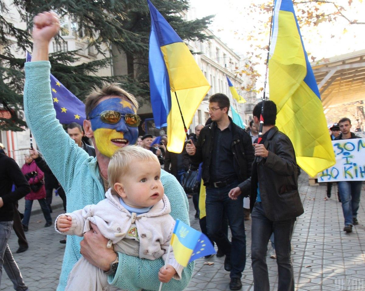 Українці вірять у членство в Євросоюзі / фото УНІАН, Олександр Молчанов Українці вірять у членство в Євросоюзі / фото УНІАН, Олександр Молчанов