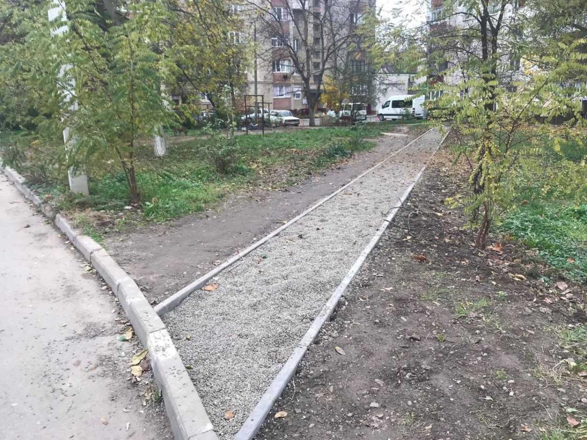Громадяни скаржаться, що кандидат образився та "передумав" / фото УНІАН Громадяни скаржаться, що кандидат образився та "передумав" / фото УНІАН