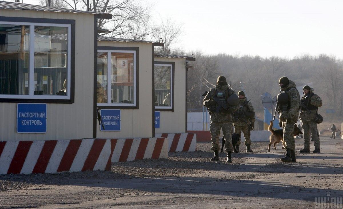 In the Donbas, the invaders block the work of most checkpoints, shared in the Ministry of Internal Affairs / illustrative photo from UNIAN