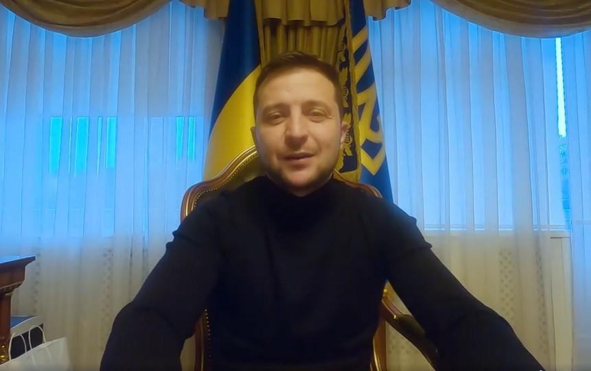 Володимир Зеленський записав чергове відео з лікарні / скрін відео Володимир Зеленський записав чергове відео з лікарні / скрін відео