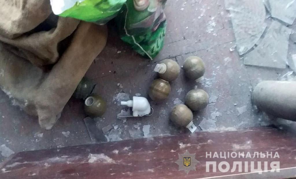 Знайдене вилучили та направили на експертизу / Фото: Нацполіція Знайдене вилучили та направили на експертизу / Фото: Нацполіція