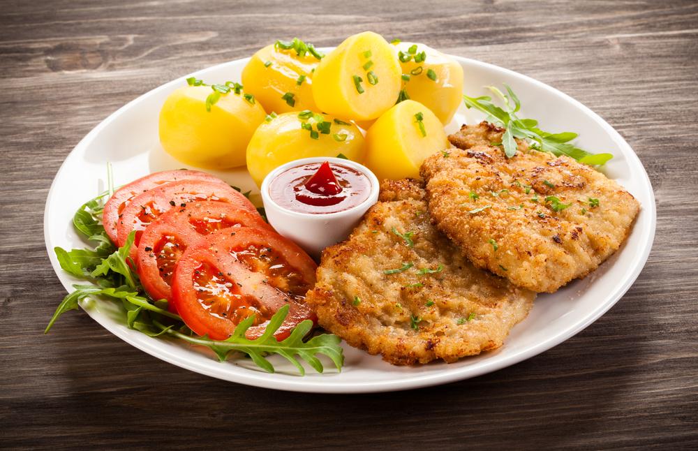 Вкусный кляр для отбивных из свинины / фото ua.depositphotos.com Вкусный кляр для отбивных из свинины / фото ua.depositphotos.com