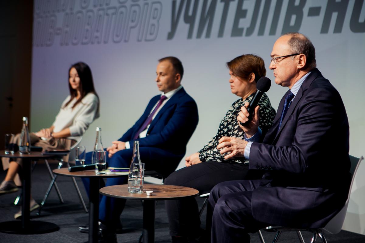 500 000 гривень отримали вчителі-новатори на свої проєкти від Parimatch Foundation 500 000 гривень отримали вчителі-новатори на свої проєкти від Parimatch Foundation