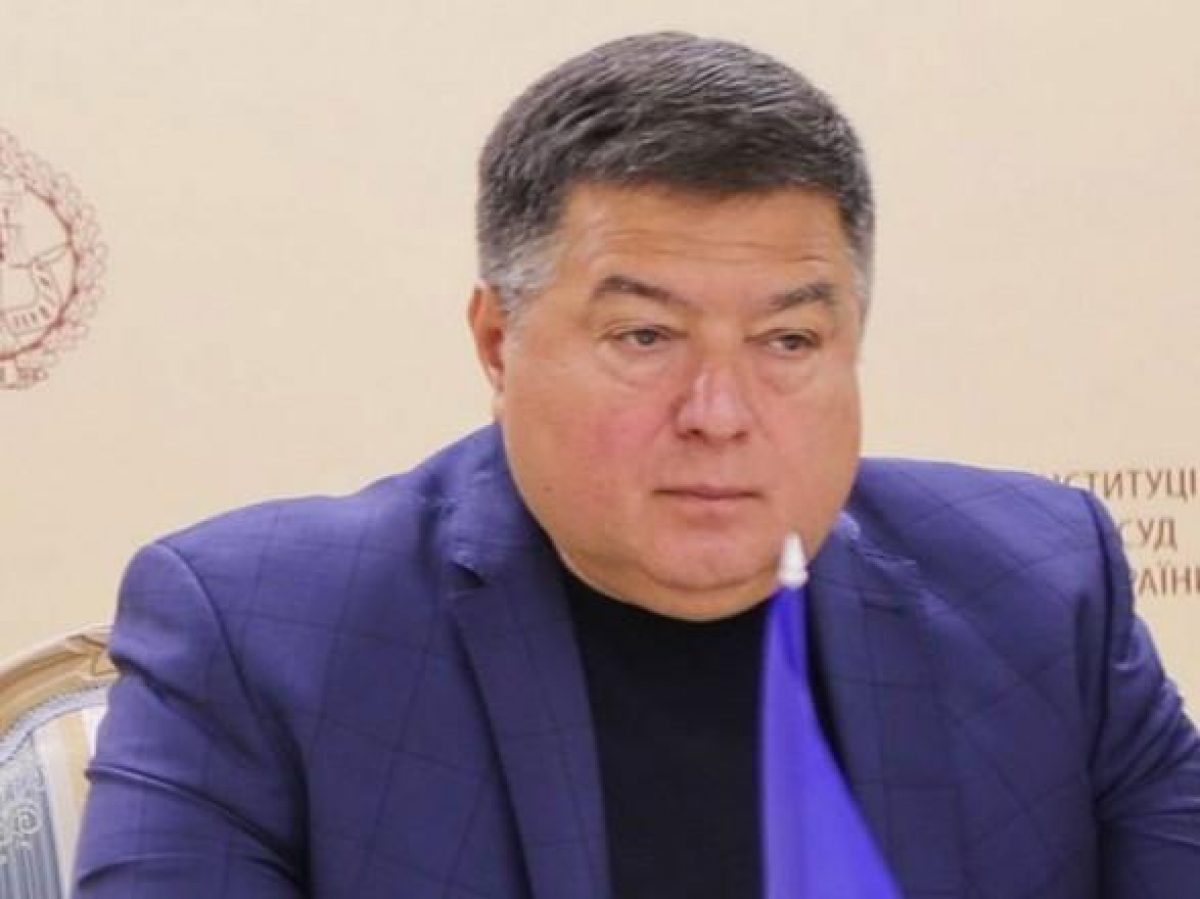 Секретариат КСУ таки решил лишить зарплат Тупицкого и Касминина