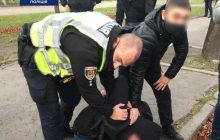 У Кривому Розі чоловік ножем убив двох людей і ще п'ятьох поранив (відео)