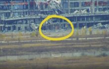 Появилось видео, как российские оккупанты режут Донецкий аэропорт на металлолом