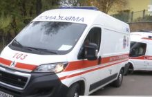 Вулицями Києва носяться швидкі з увімкненими сиренами: що відбувається