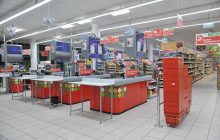 Российского следователя поймали на воровстве продуктов из магазина: пробивал фисташки как лук