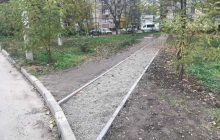 У Чернівцях кандидат у депутати образився на виборців: немає голосів - немає нового тротуару (фото)
