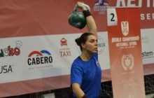 Украинка выиграла три золотые медали на чемпионате Европы по гиревому спорту (видео)